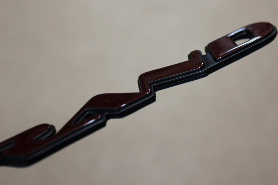 Distintivo Pontiac Grand Prix 00-03 10442388;10442393 vermelho fabricante de equipamento original de fábrica - Imagem 4 de 4