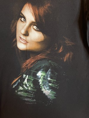 Meghan Trainor~Untouchable Summer Tour 2016 Concert~2 Sided~T Shirt Small