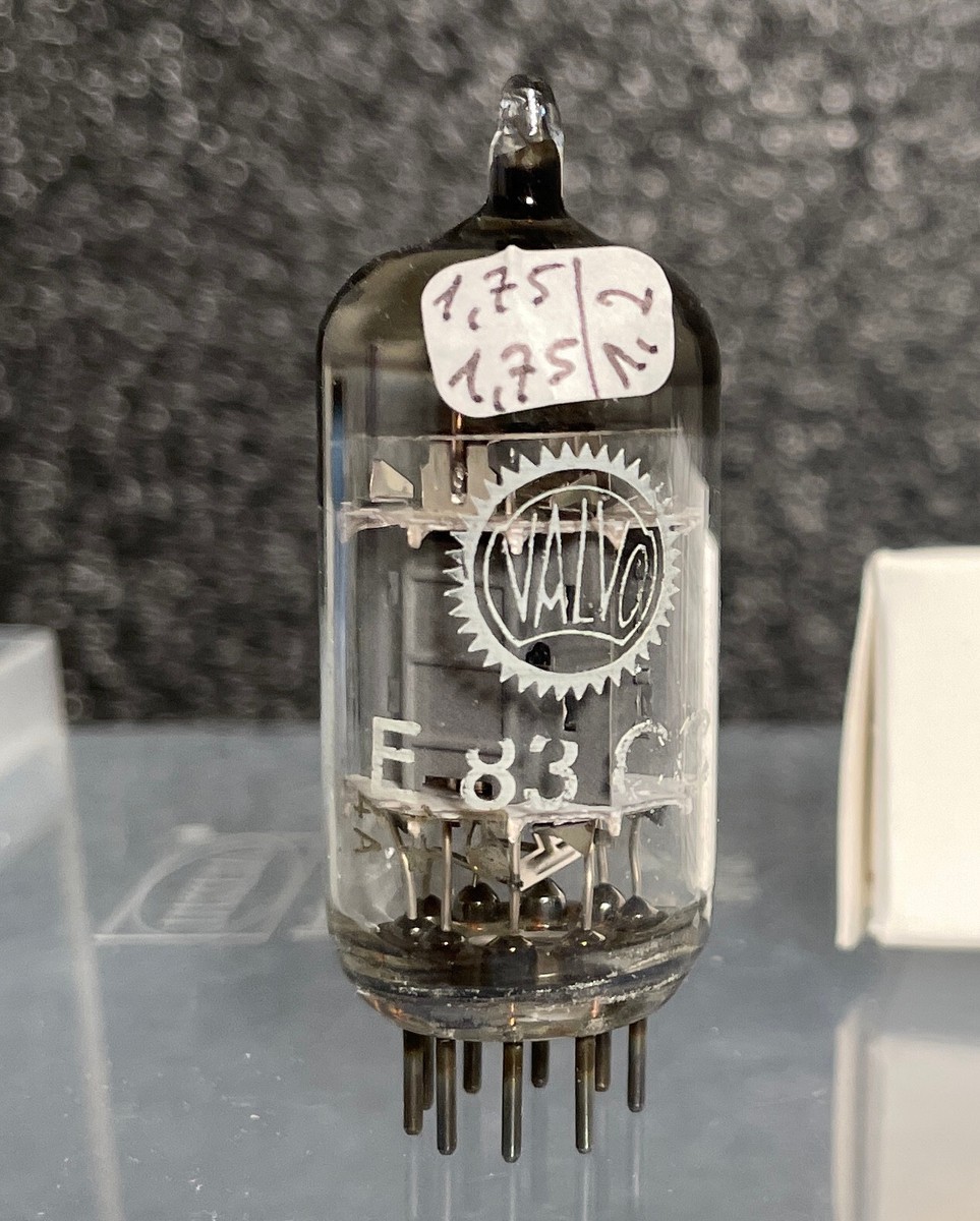 Valvo ECC83 / 12AX7 #200 Dual Triode Tube Vintage Rare e83cc