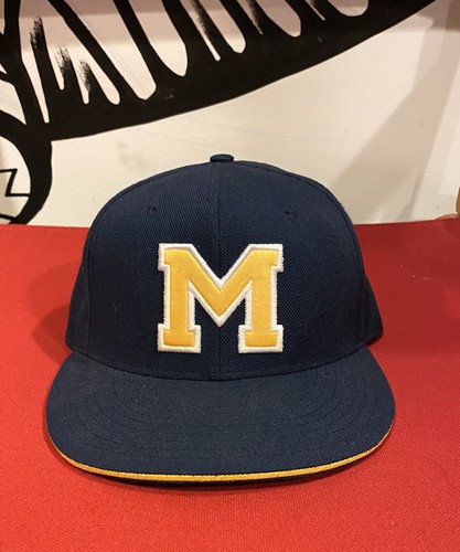 VINTAGE NIKE MARQUETTE GOLDEN EAGLES 