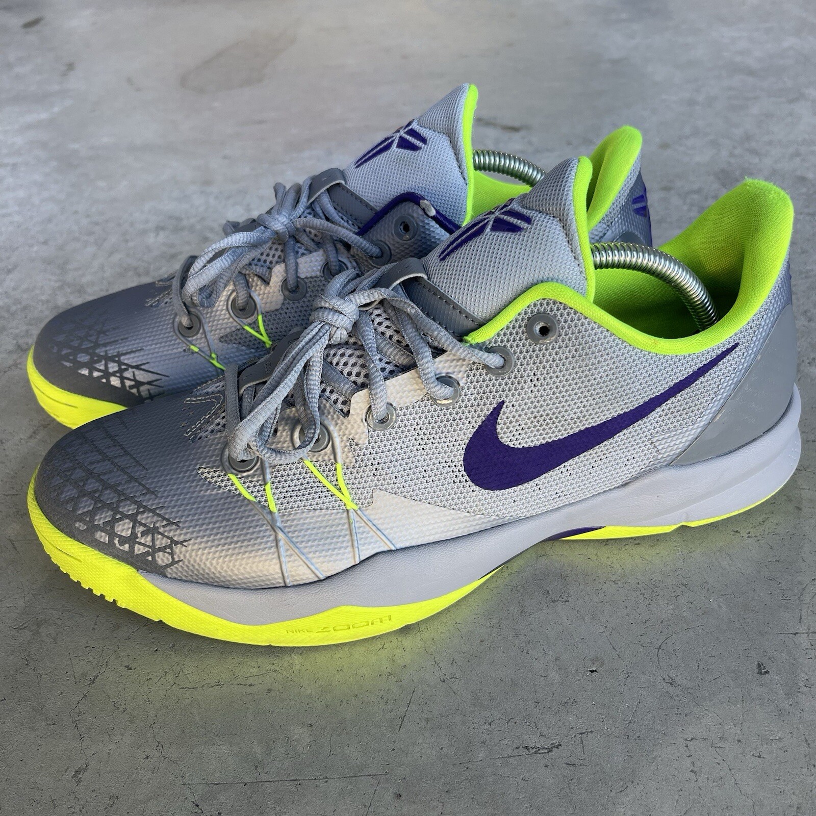 Nike Zoom Kobe Venomenom 4 Wolf Gray Purple Volt Outdoor Basketball Mens 10.5