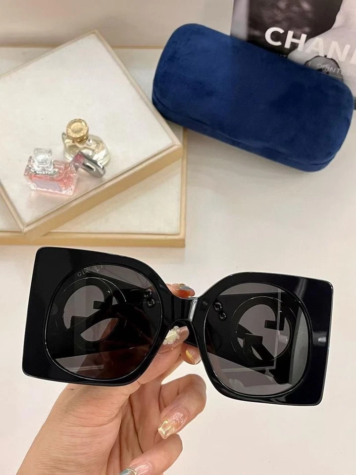 Gucci GG1587S 001 Women's Sunglasses Black/Grey - Image 2 of 3