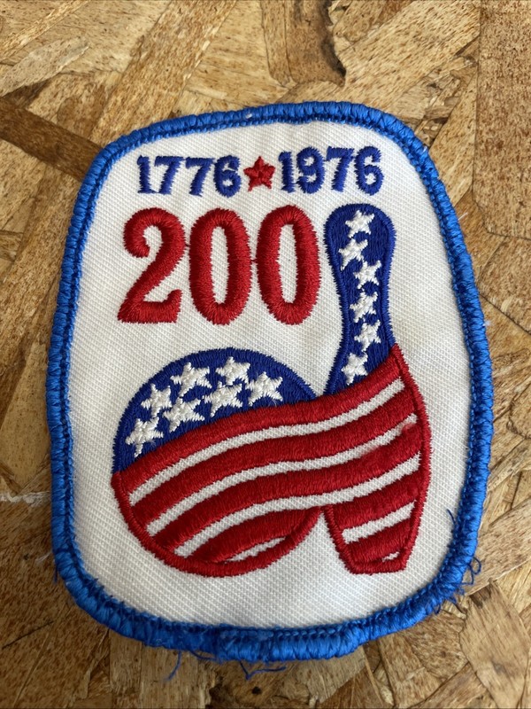 1976 United States Bowling Congress (usbc) Bicentennial 200  3"x3.5"       #94