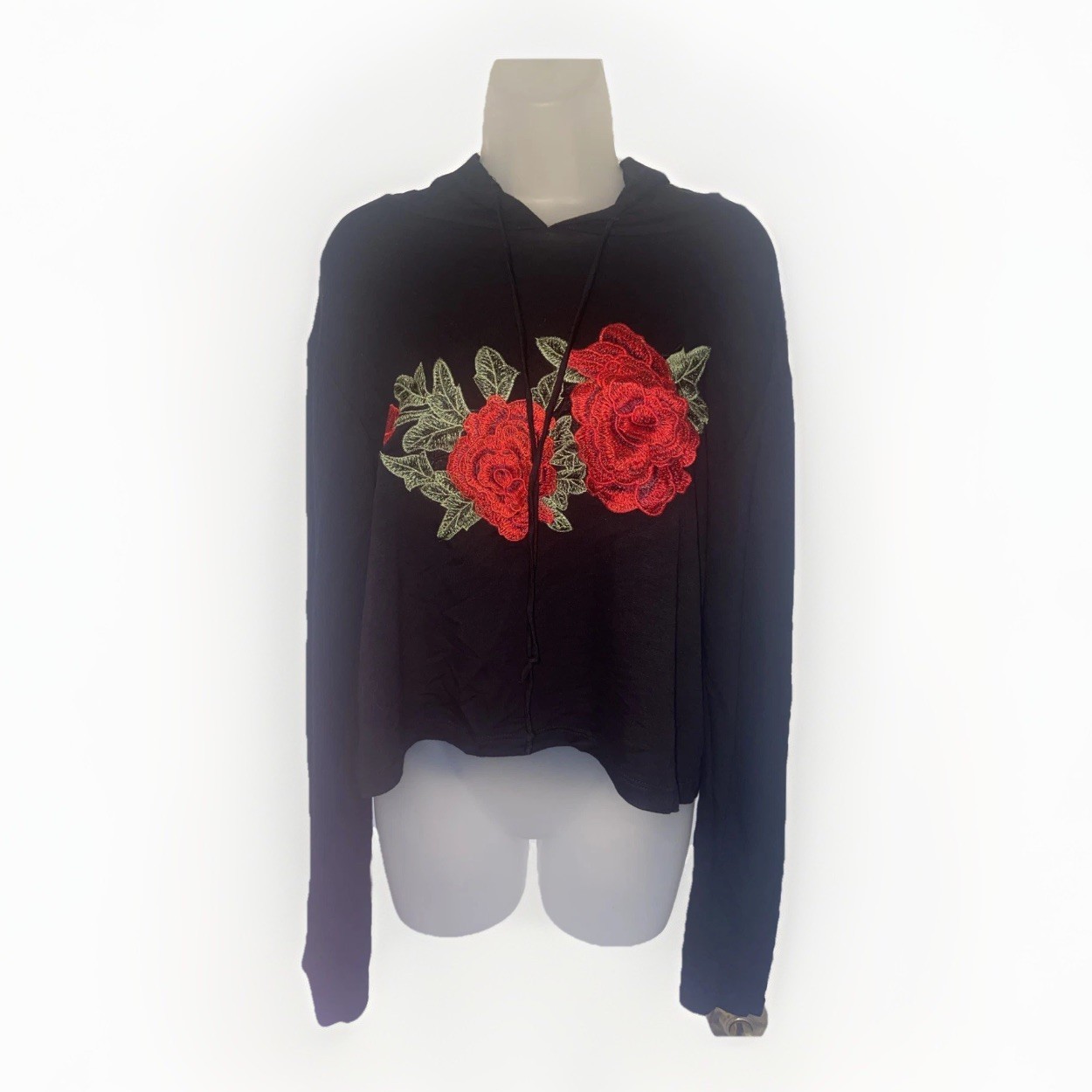 Dirtee Laundry XL Black Cropped Hoodie With Rose Appliqué