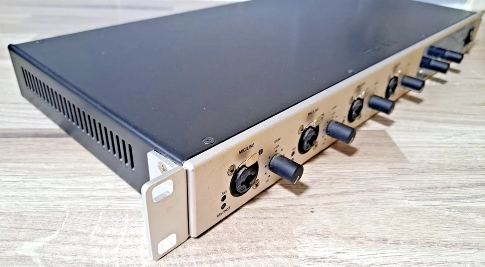 RME FireFace 802 60-Channel 192 kHz Firewire/USB 2.0 Audio Interface - Image 4 of 4