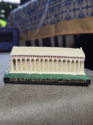 A 4.25  Resin Model Of The Parthenon -Nashville Tennessee Building Very Detailed
