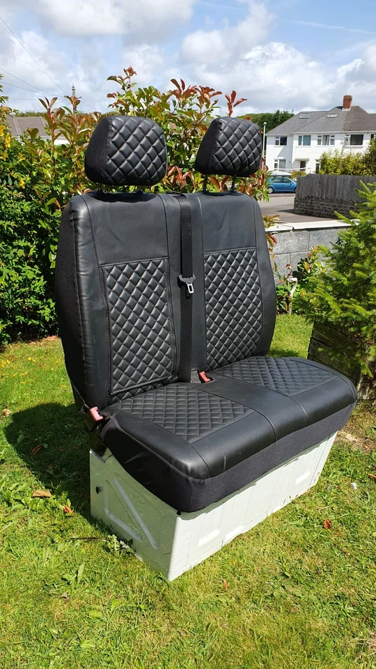 double front passenger seat from 2011 sprinter with base, with seat covers. - Image 3 of 4