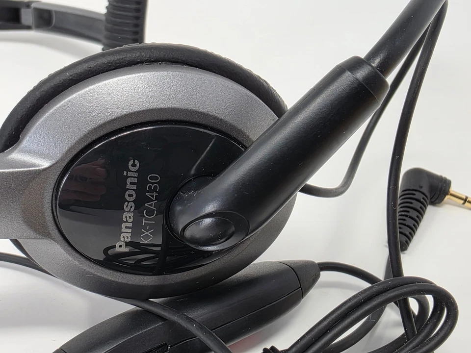 Auriculares plegables Panasonic KX-TCA430 Comfort-Fit micrófono con cancelación de ruido enchufe de 2,5 mm Foto 4 de 4