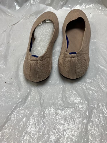 Womens size 8 TAN Slip-On Shoes - Picture 6 of 9