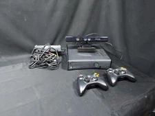 Microsoft Xbox 360 S Black Model 1439 Console 2 Controllers Kinect Cables WORKS