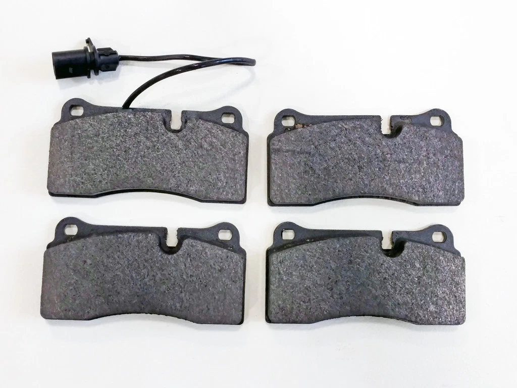Lamborghini Gallardo Huracan Rear Brake Pad Set 420698451B 