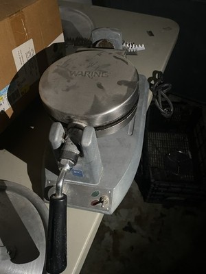 Waring Pro Belgian Waffle Maker