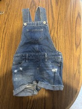The children  s place size 5 overalls shorts