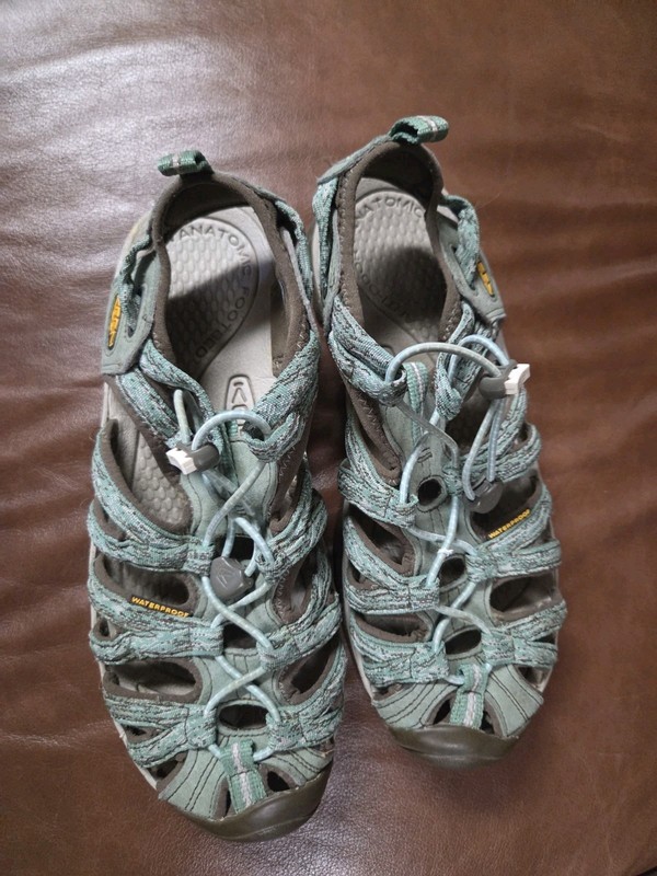 Womens Keen Sandals Sz 8 1/2