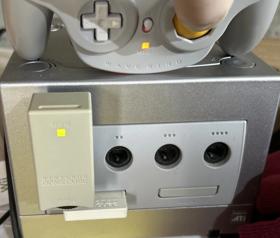 Nintendo GameCube WaveBird Wireless Controller Gray DOL-004 & Receiver WORKS - Image 3 of 4