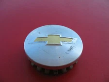 CHEVY SUBURBAN TAHOE SILVERADO 1500 WHEEL RIM HUB CAP HUBCAP CENTER COVER #11668