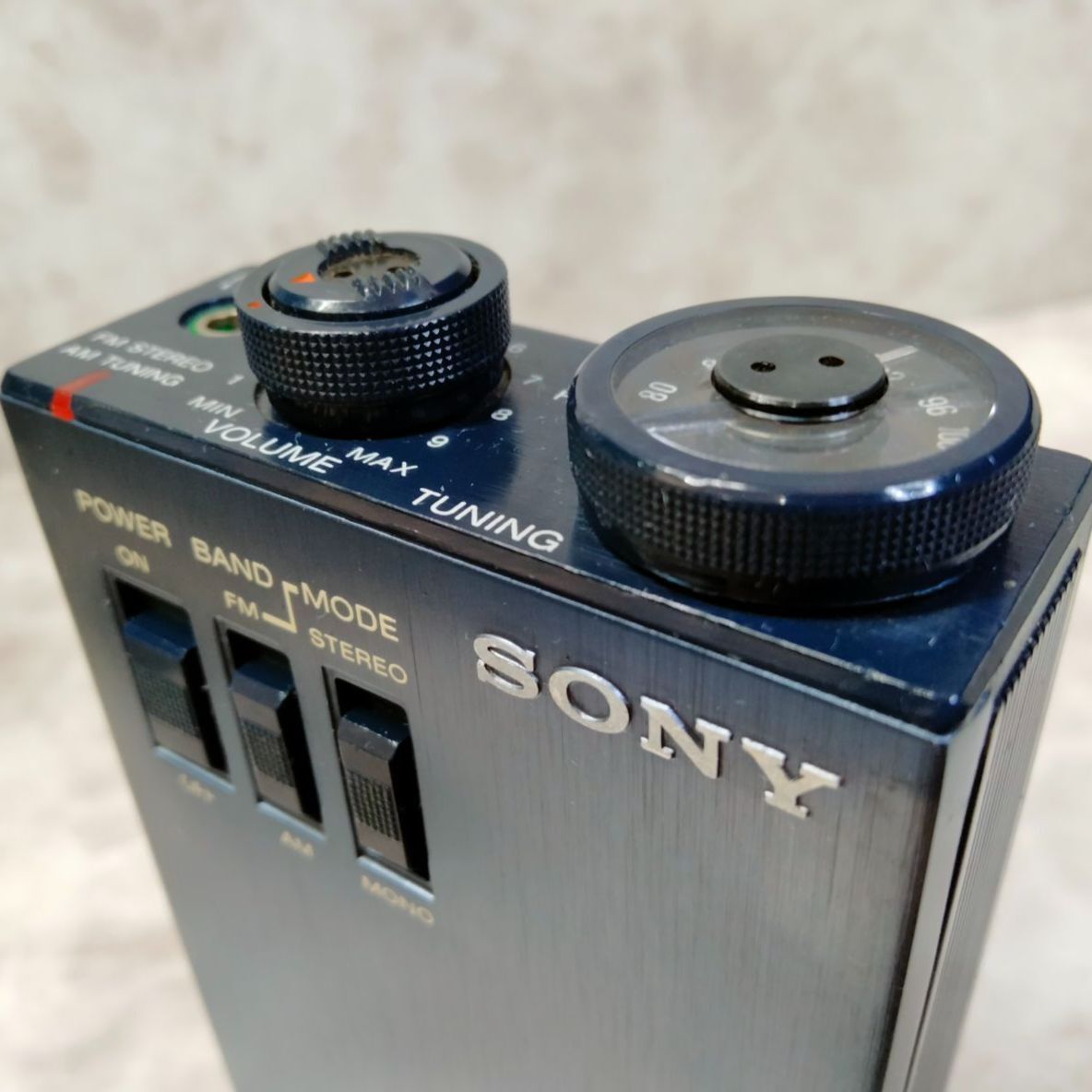 SONY RADIO WALKMAN SRF-80 新品未開封 s-l400.jpg