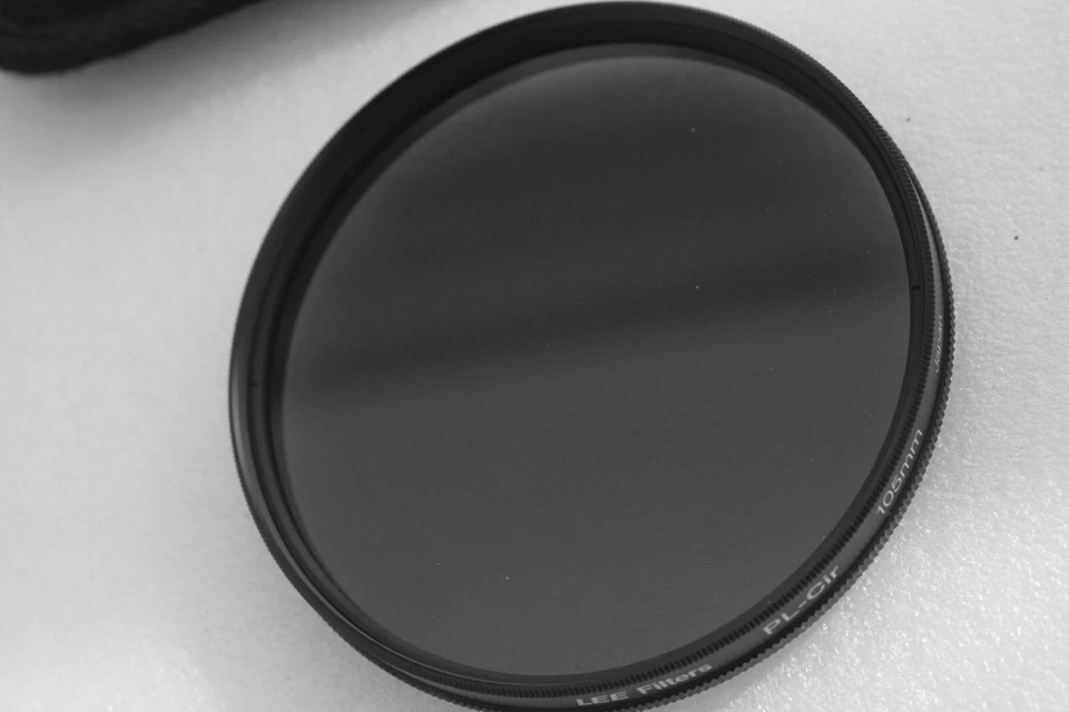 LEE FILTERS Circ Polarizer for Sigma 150-600mm Sport lens - cased - Image 4 of 4