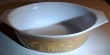 Vintage Pyrex 043 Early American One & One Half Quart Casserole Dish No Lid
