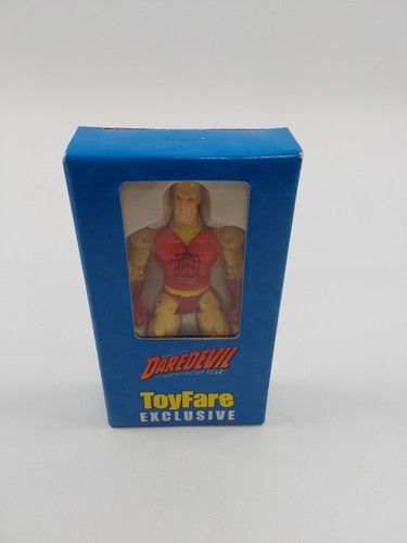 DAREDEVIL Toyfare Exclusive Yellow Suit 5" Action Figure (1999) - Picture 5 of 5