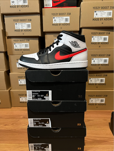 Men's NIKE AIR JORDAN 1 MID \