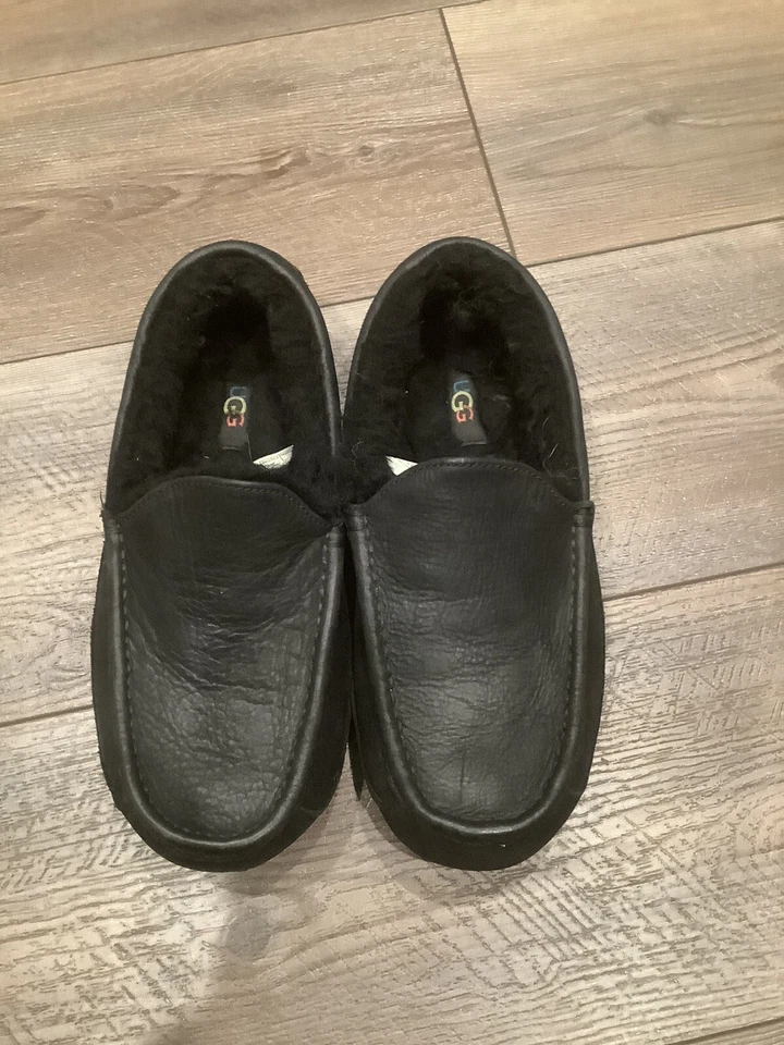 ugg men's ascot slipper Rare Multi Color Sole Size 7 Black - Image 3 of 4