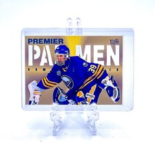 DOMINIK HASEK 1995 Fleer Ultra #5 PREMIER PAD MEN INSERT SABRES GOAT & HOF