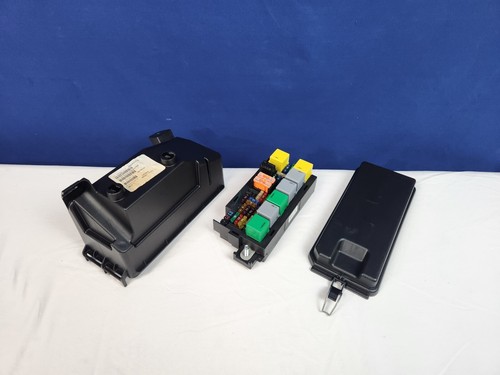 ๐
06-12 Mercedes ML350 GL350 Front SAM Fuse Box Relay Control 1645402972 - Picture 6 of 6