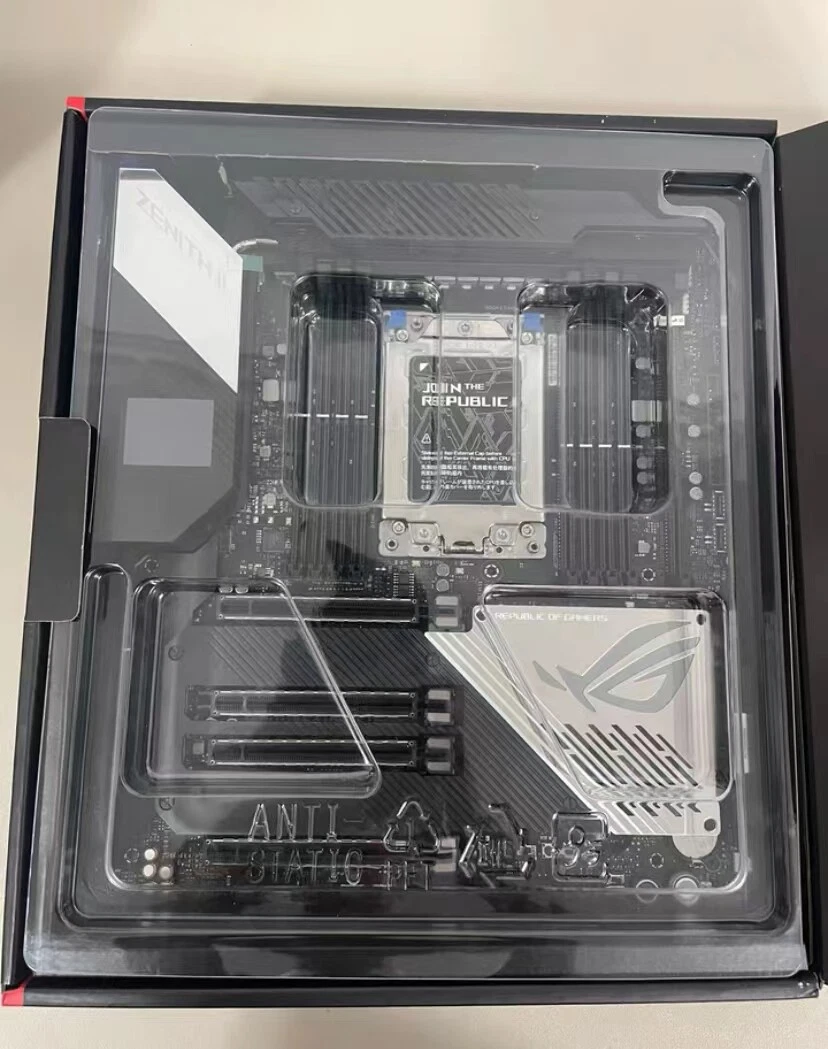 ASUS ROG Zenith II Extreme Alpha TRX40 Gaming AMD 3960X ASUS ROG Zenith II Extreme Alpha TRX40 Gaming AMD 3960X