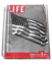 Vintage LIFE MAGAZINE DECEMBER 22 1941 US GOES TO WAR PEARL HARBOR Rare