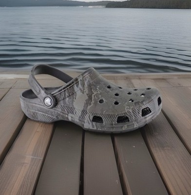 Men s Crocs Classic Veil Tac Clog Shoe-Black/Gray