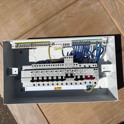 Greenbrook PBPM16 Verteiler 16 Module bestückte Verbrauchereinheit AFDD RCBO