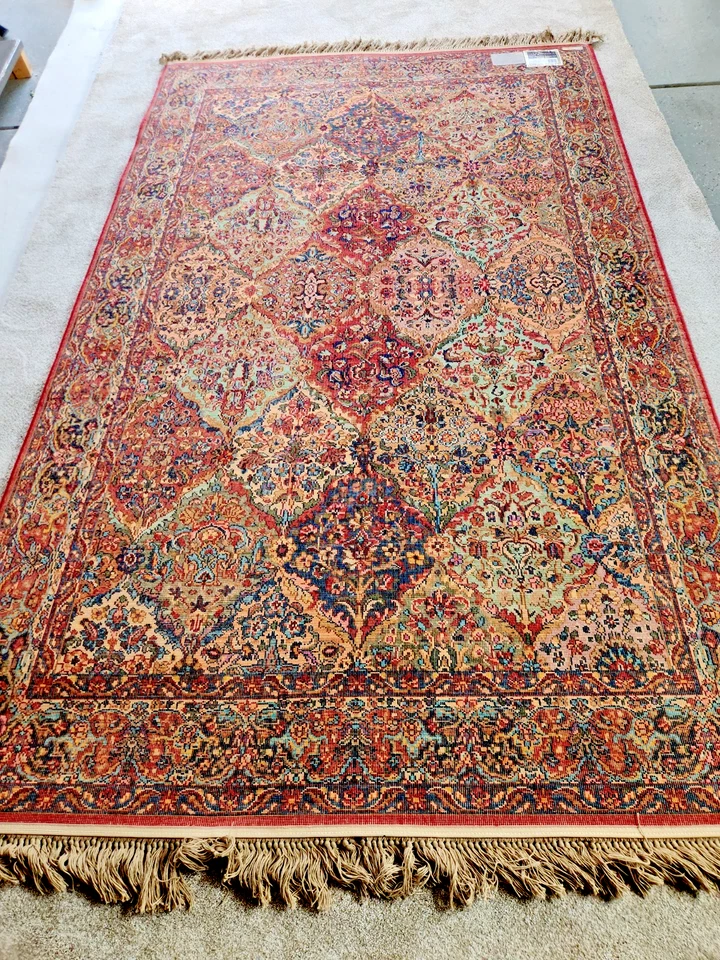 Beautiful Karastan  5'-9"x 9 Rug The Original Collection Series 700/717 - Image 3 of 4