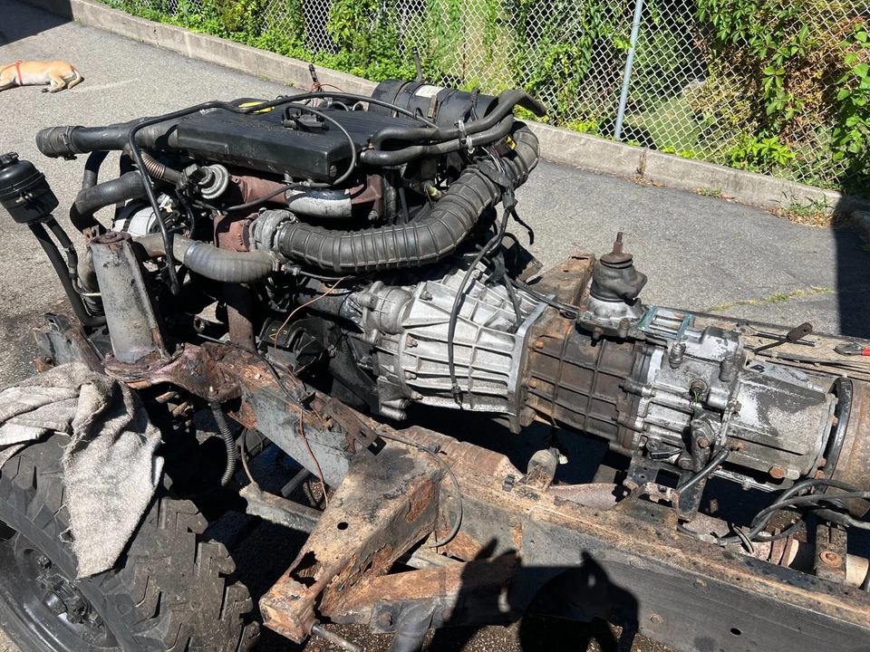 Land Rover Defender 1997 300TDi engine with gearbox and transfer case   - Image 3 of 4