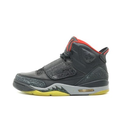 Nike Herren Jordan Son of Mars Sneaker Schwarz Rot Leder Air-Dämpfung Air EU 41