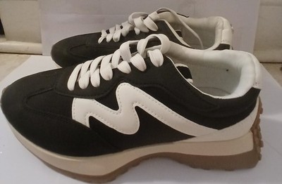 women´s Sneakers black White Size 7.5 Casual Athletic Shoes Lightweight Confort