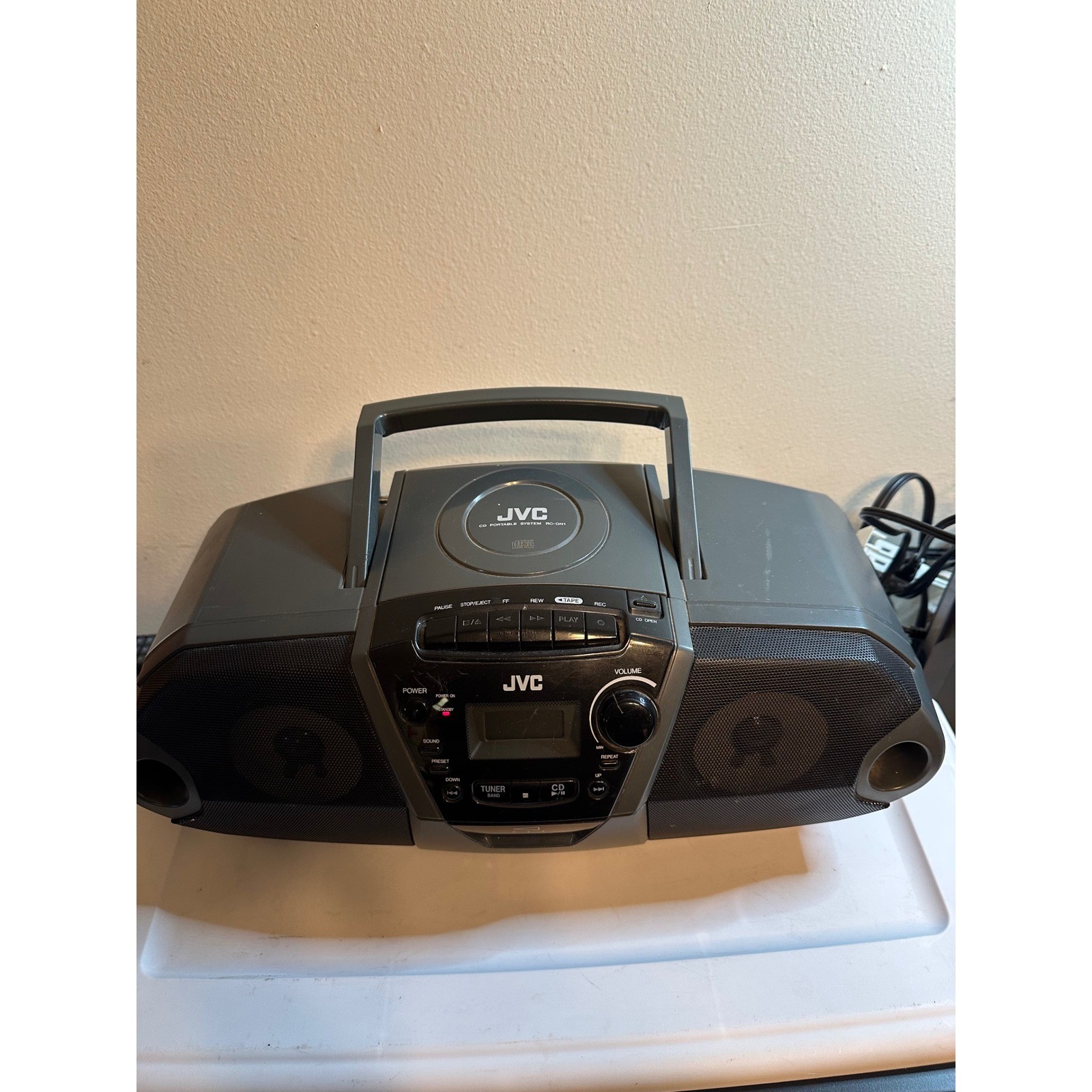 1998 JVC RC-QN1BK CD Portable System Boombox Cassette Radio 