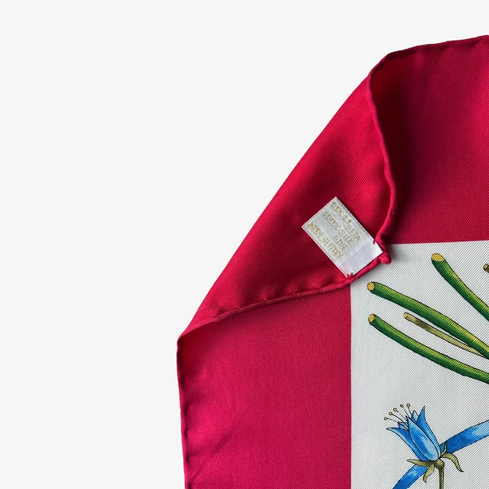 Vintage 90s Gucci Accornero Floral Print Red Silk Scarf, Shawl Retro Italy - Image 3 of 4