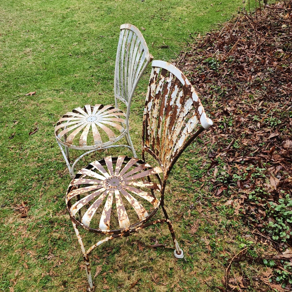 Par de sillas de muelles raras art deco francois carrera metal gargen sunburst fanback Foto 3 de 4