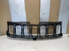 OEM 2016 - 2021 Jeep Grand Cherokee Front Grille Base Reinforcement 68258419AC