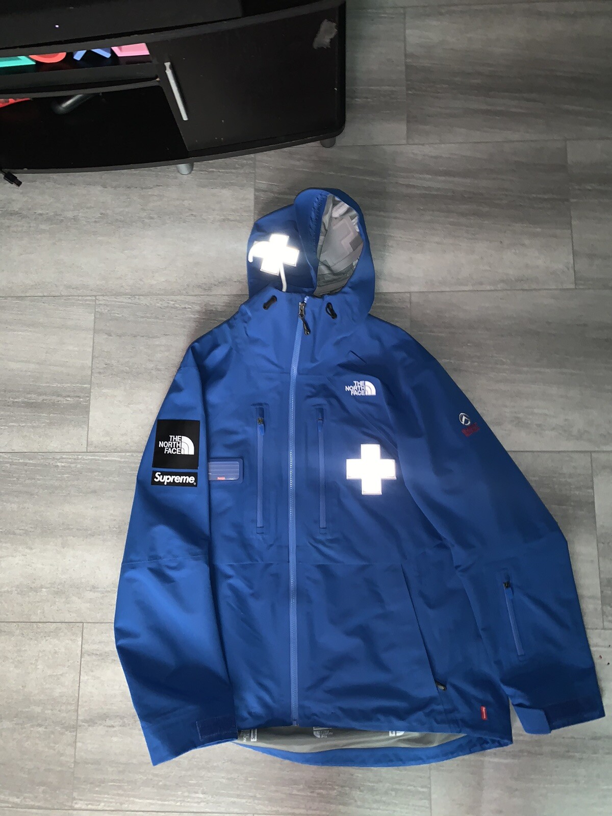 Supreme x The North Face Summit Series Rescue Mountain Pro Jacket Blue L
