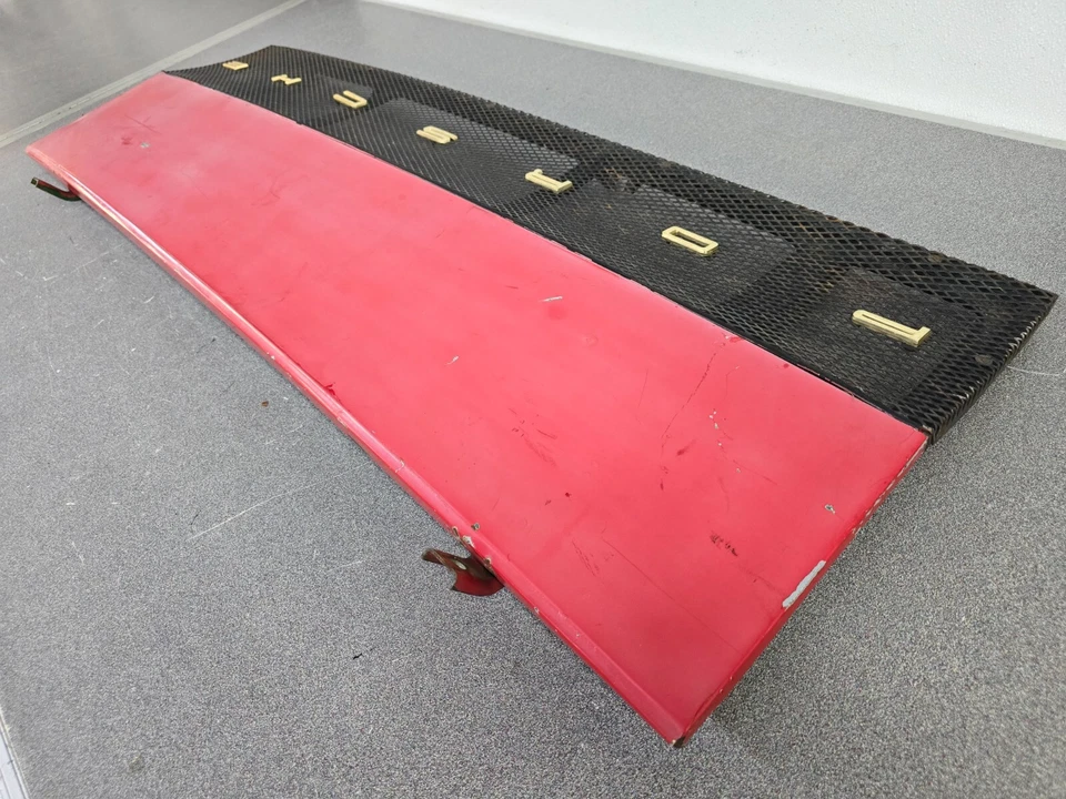 BONITO USADO ORIGINAL PORSCHE 914 ROJO TAPA MOTOR CON PARRILLA LETRAS DORADAS #4 Foto 4 de 4