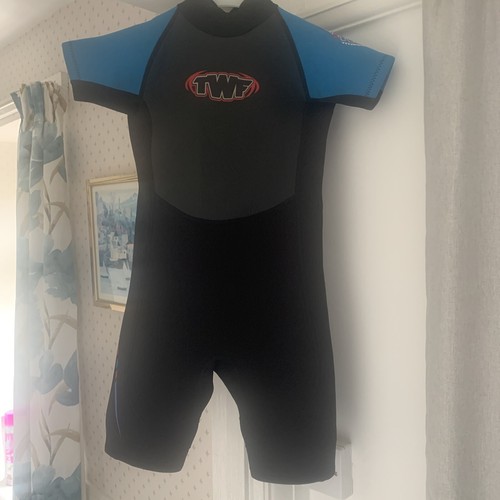 KIDS SHORTIE WETSUIT AGE 8 TWF TITANIUM eBay