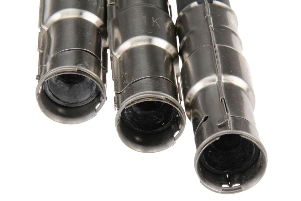 Spark Plug Wire Set URO For 1987-1993 Mercedes-Benz 190E - Image 4 of 4