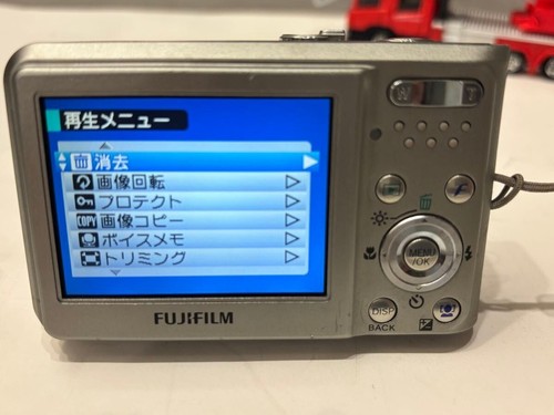 Fujifilm FinePix F31fd 6.3MP 3x Silver Compact Digital Camera Used From Japan - Picture 2 of 3