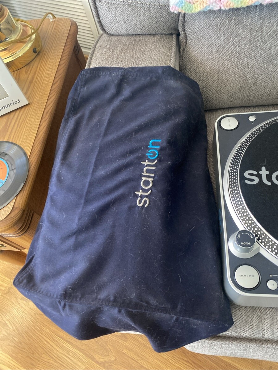 The Stanton T.90 USB Turntable is a professional quality DJ