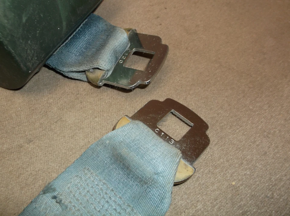 Ford Mustang Bay 1973 Mercury Cougar azul cinturón de seguridad trasero retractores 12 15/73 Foto 3 de 4