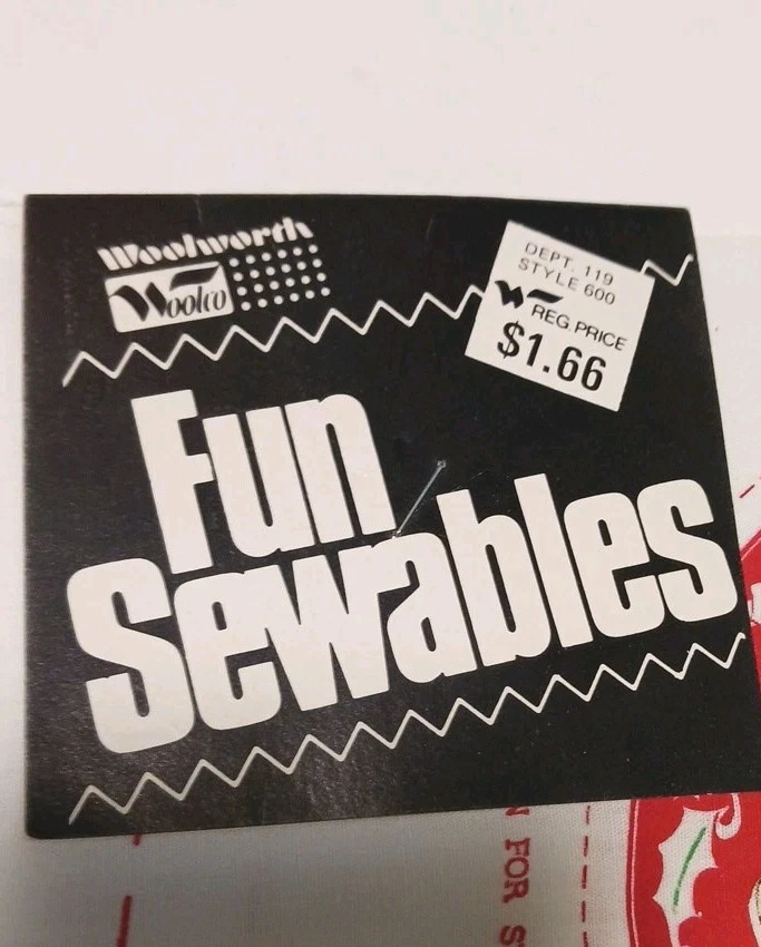 Panel de tela vintage de adornos navideños de pastel corto de fresa hace 8 cortes coser rojo Foto 3 de 4