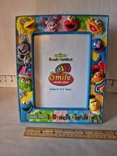 Sesame Street Place 3D Photo Frame  Holds 6"x8" Busch Gardens 2012 EUC 