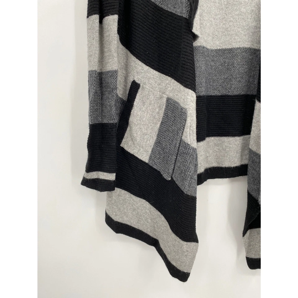 Espléndido Cárdigan Negro Gris Rayas Dobladillo Asmétrico Frente Abierto con Capucha Talla XS Foto 2 de 4